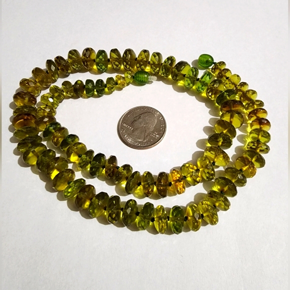 Green Amber Facet Necklace - Picture 2 of 9
